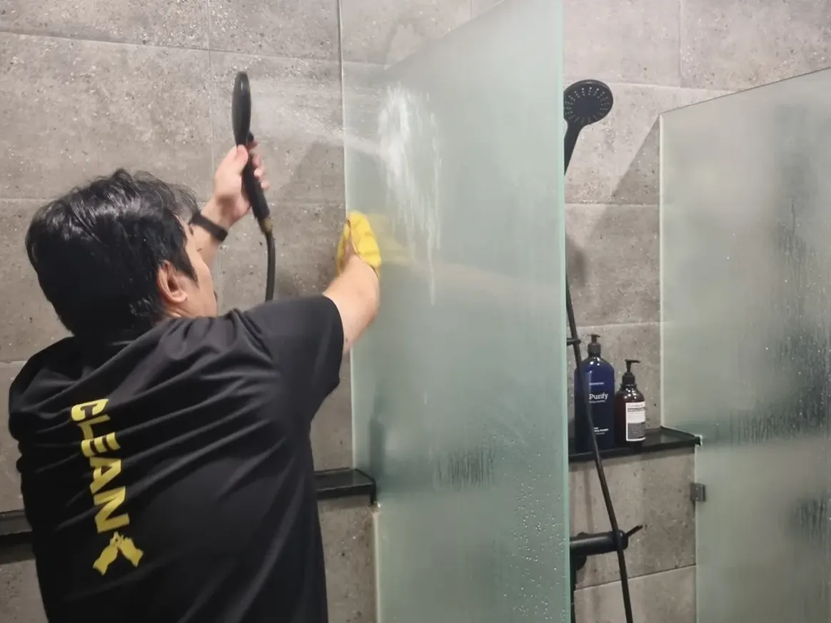 북구 오치동 건물 세면대·파우더룸 바닥 위생청소 사례 - 행진크린